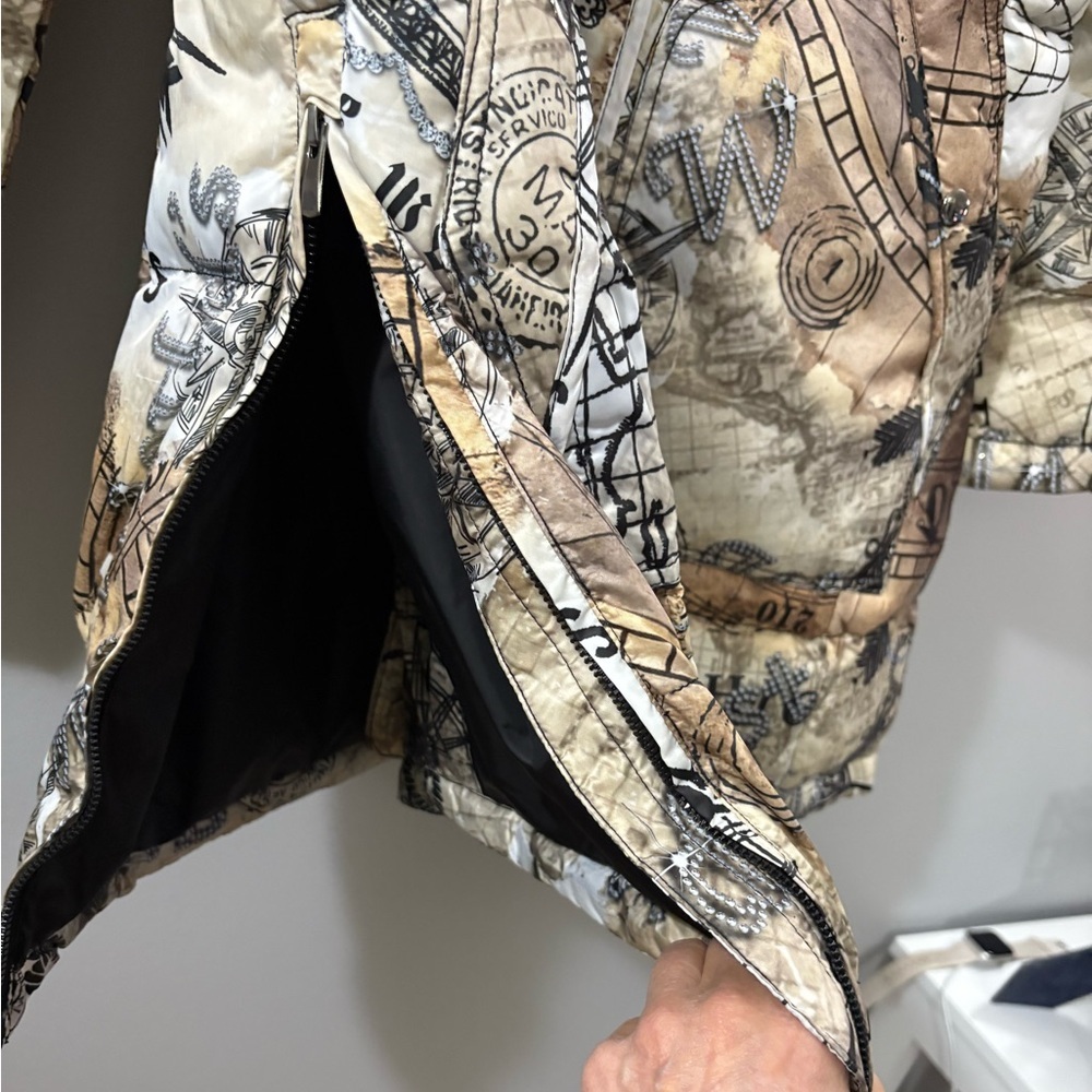 DOLCEZZA Women's Brown and White Printed Jacket NWT size S - Picture 10 of 12